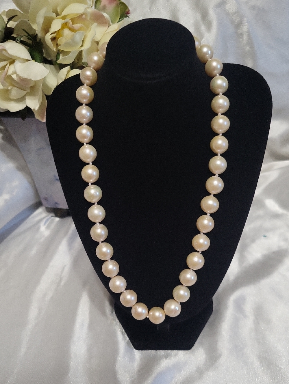 New Genuine Pearl Necklace Very Large Pearls 12-13mm Cream Color